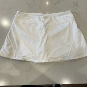 Women’s White Lululemon Skort